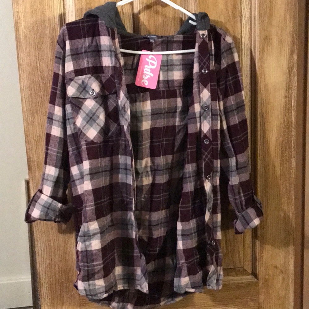 NWT Cranberry Plaid Hooded Top